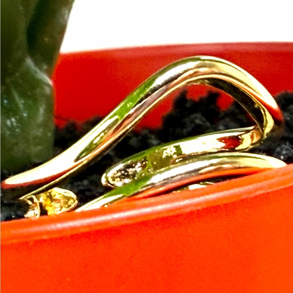 Gold-Plated Wavy Adjustable Ring - Picture 2 of 4